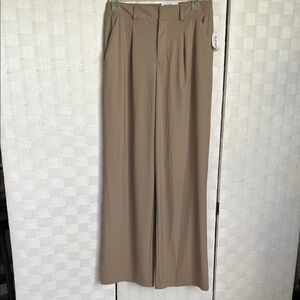 Old Navy pleated wide leg trousers-sleek tech style tan/khaki size XS